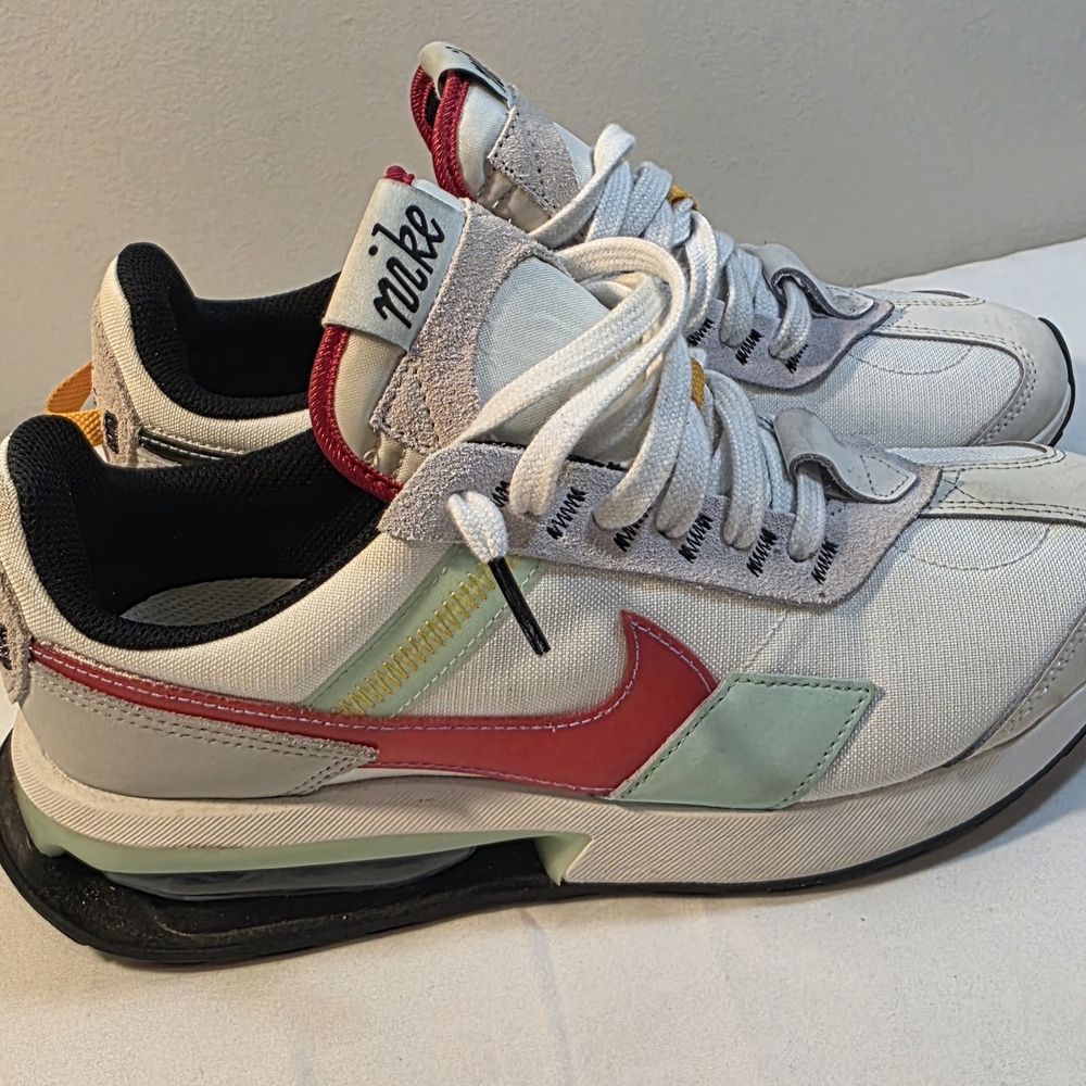 Nike Air Max Pre-Day